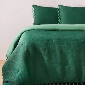 Opalhouse with Jungalow Green f/q comforter shams set
